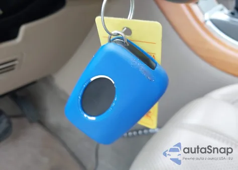 2011 Land Rover Range Rover Sport Hse z USA, uszkodzony, nr VIN SALSK2D46BA703801